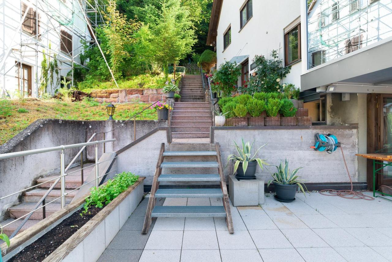 Haus Erika Ferienwohnung 2 바트타이나흐자벨슈타인 외부 사진