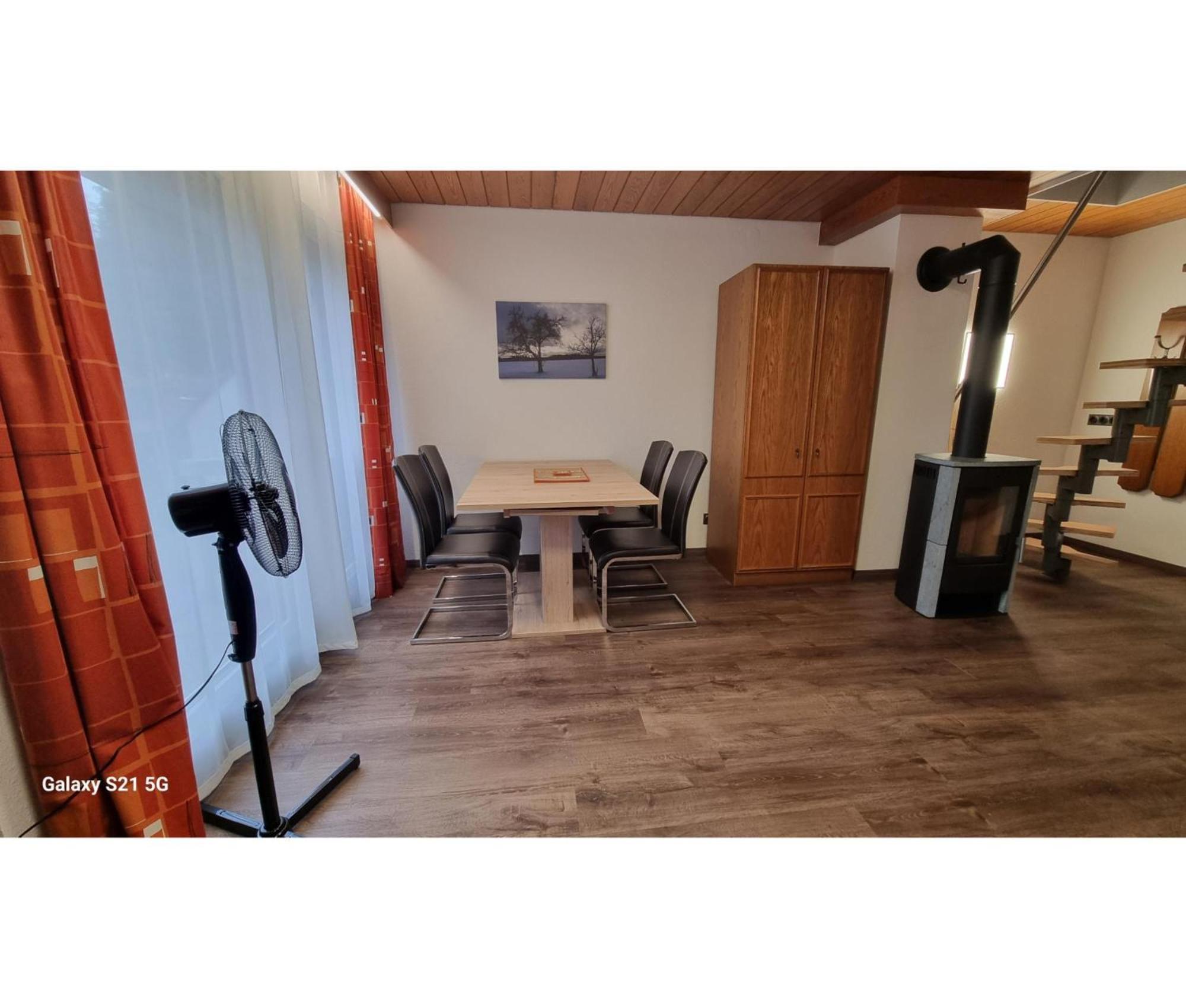 Haus Erika Ferienwohnung 2 바트타이나흐자벨슈타인 외부 사진